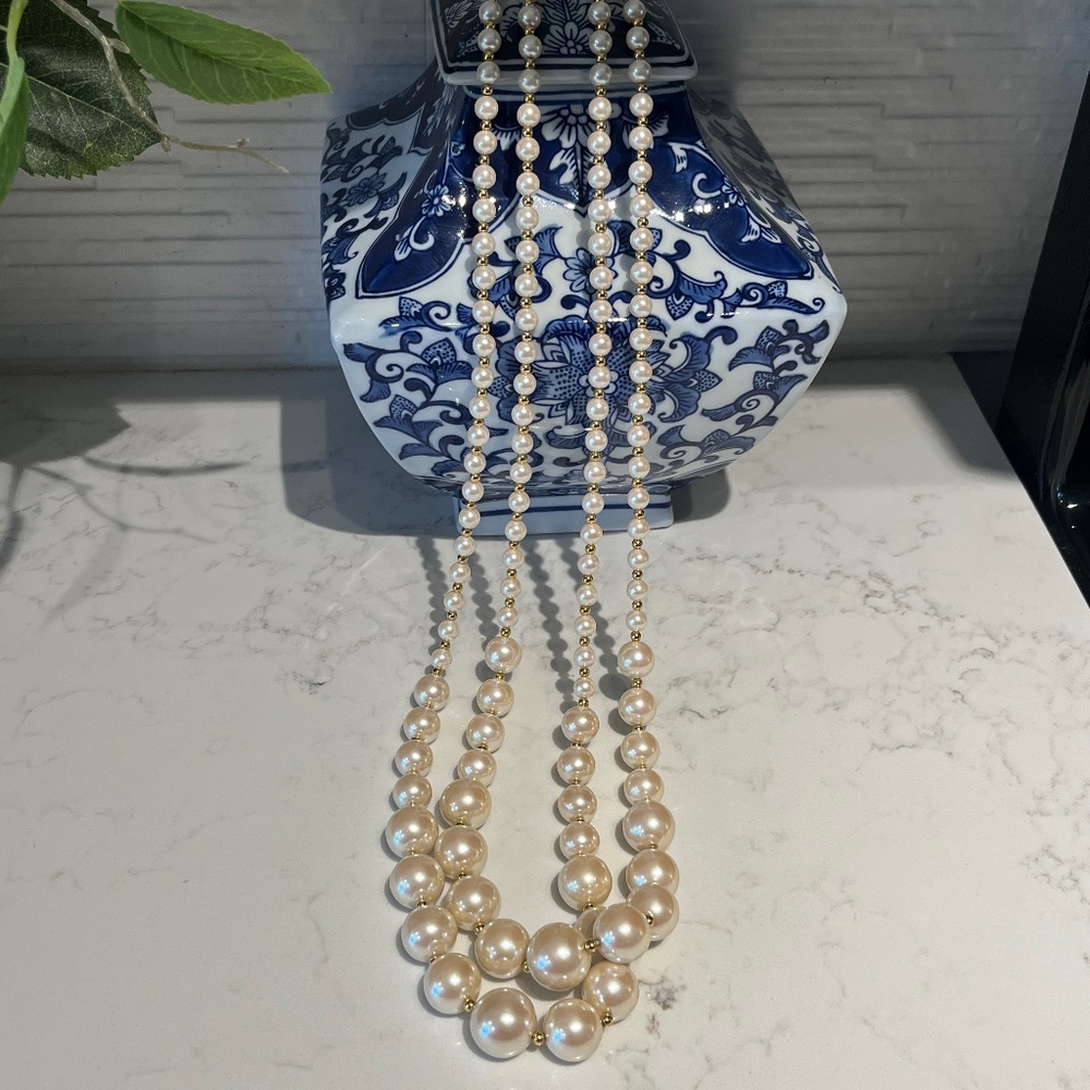 Yves Saint Laurent :Pearl Necklace